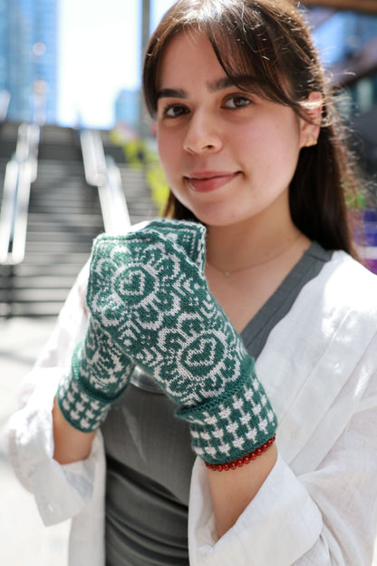 Love in My Roses Mittens